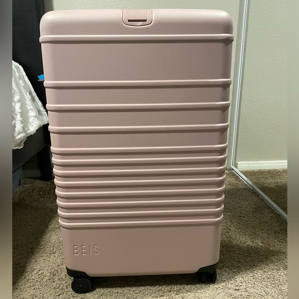 BEIS 29in ATLAS PINK LUGGAGE
